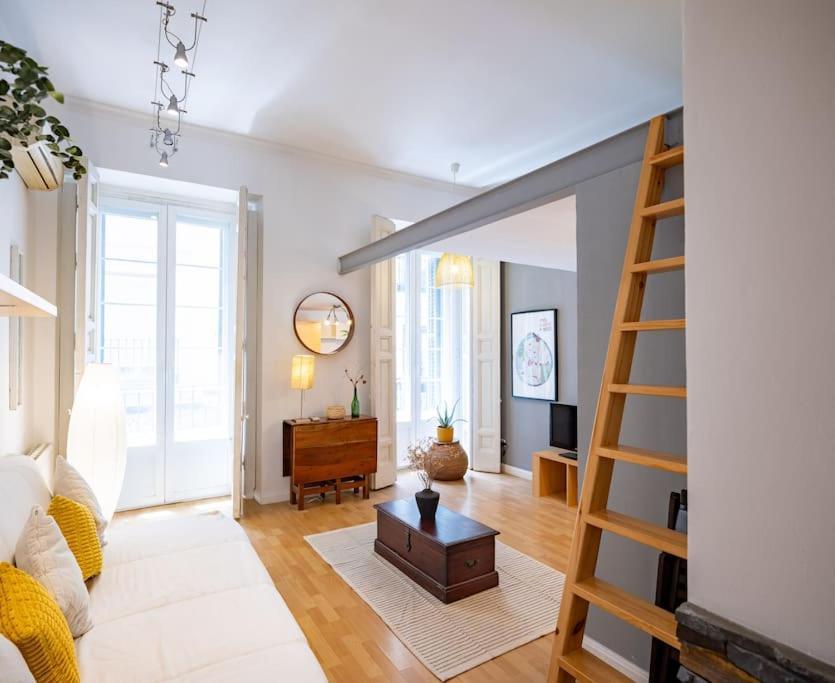 Beautiful Apartment In Malasana For 3 Pax - Ferrer Madrid Exterior foto